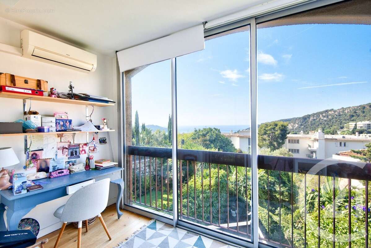 Appartement à VILLEFRANCHE-SUR-MER