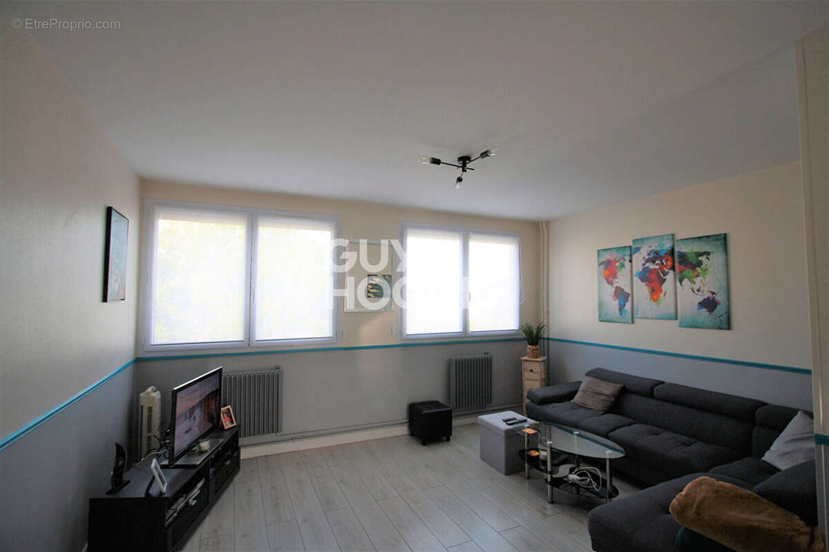 Appartement à FLEURY-LES-AUBRAIS