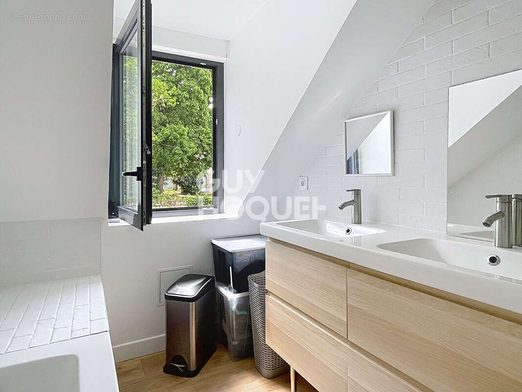 Maison à JOUY-EN-JOSAS