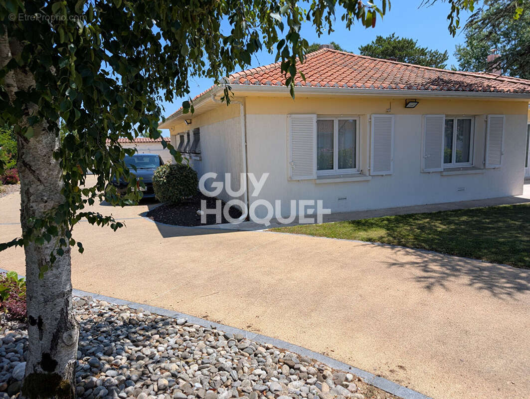 Maison à SAINT-HILAIRE-DE-RIEZ