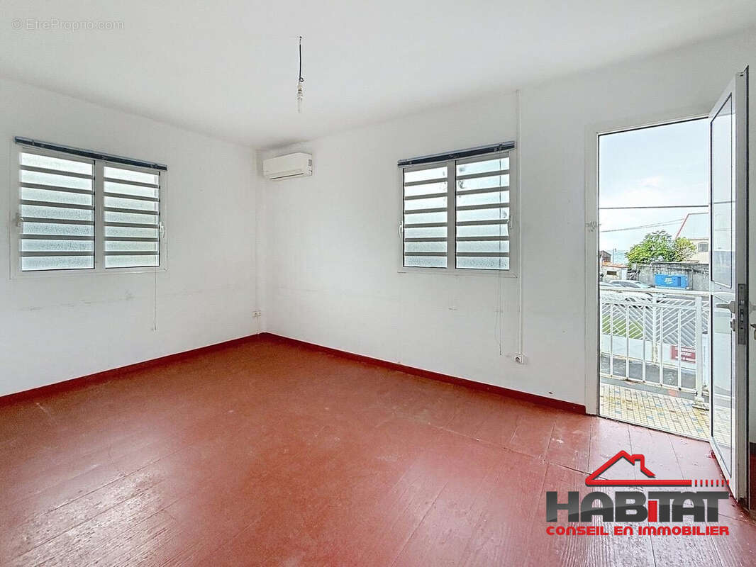 Maison à LA TRINITE