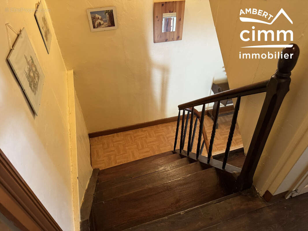 Maison à CHAUMONT-LE-BOURG