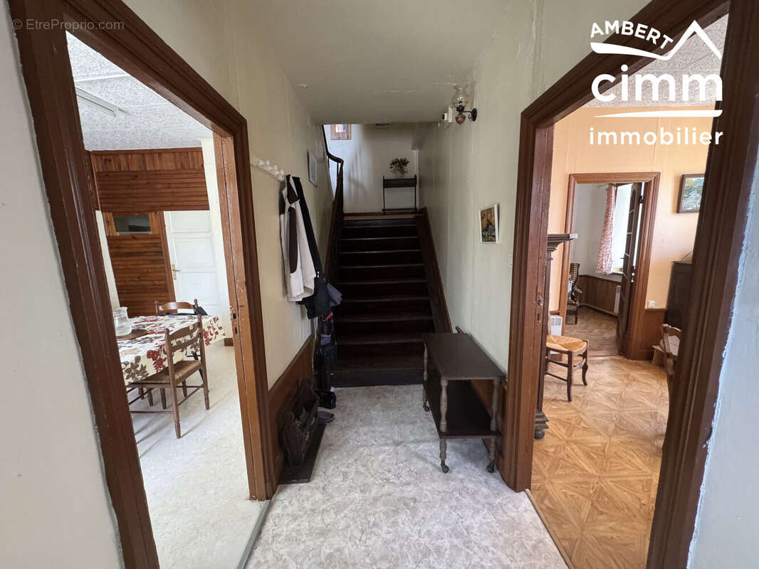 Maison à CHAUMONT-LE-BOURG