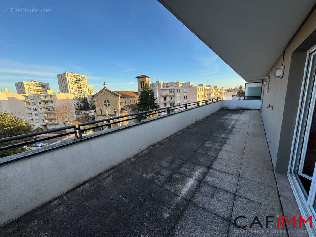 Appartement à LYON-8E