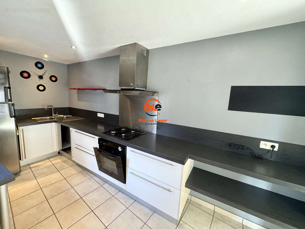 BSLE IMMOBILIER MAISON DE VILLE AVEC EXTERIEUR - Maison à BLANZAT