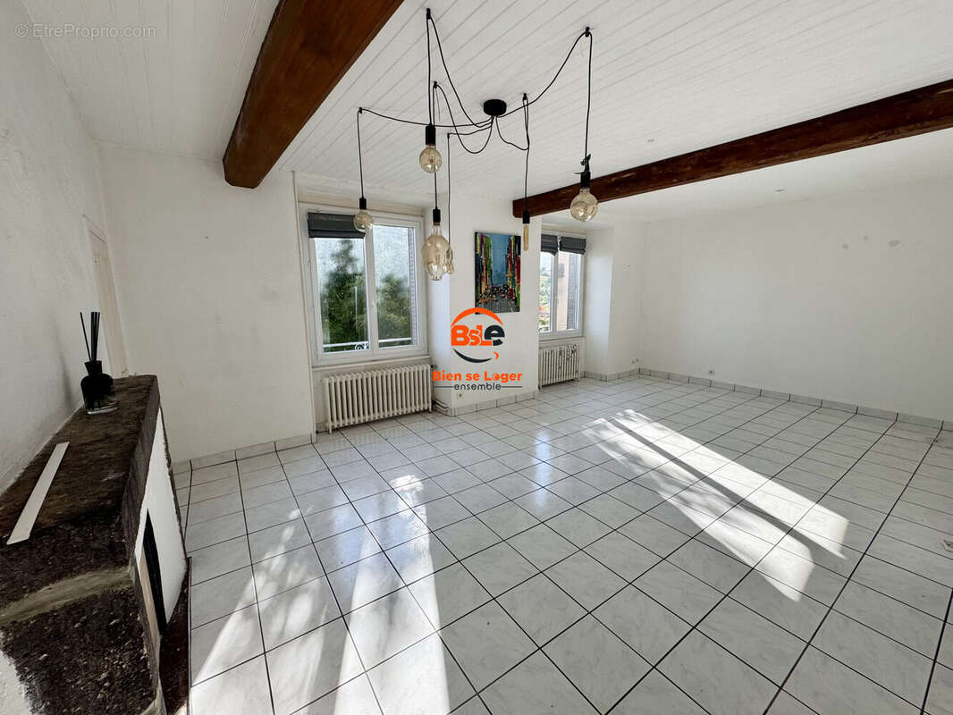 BSLE IMMOBILIER MAISON DE VILLE AVEC EXTERIEUR - Maison à BLANZAT