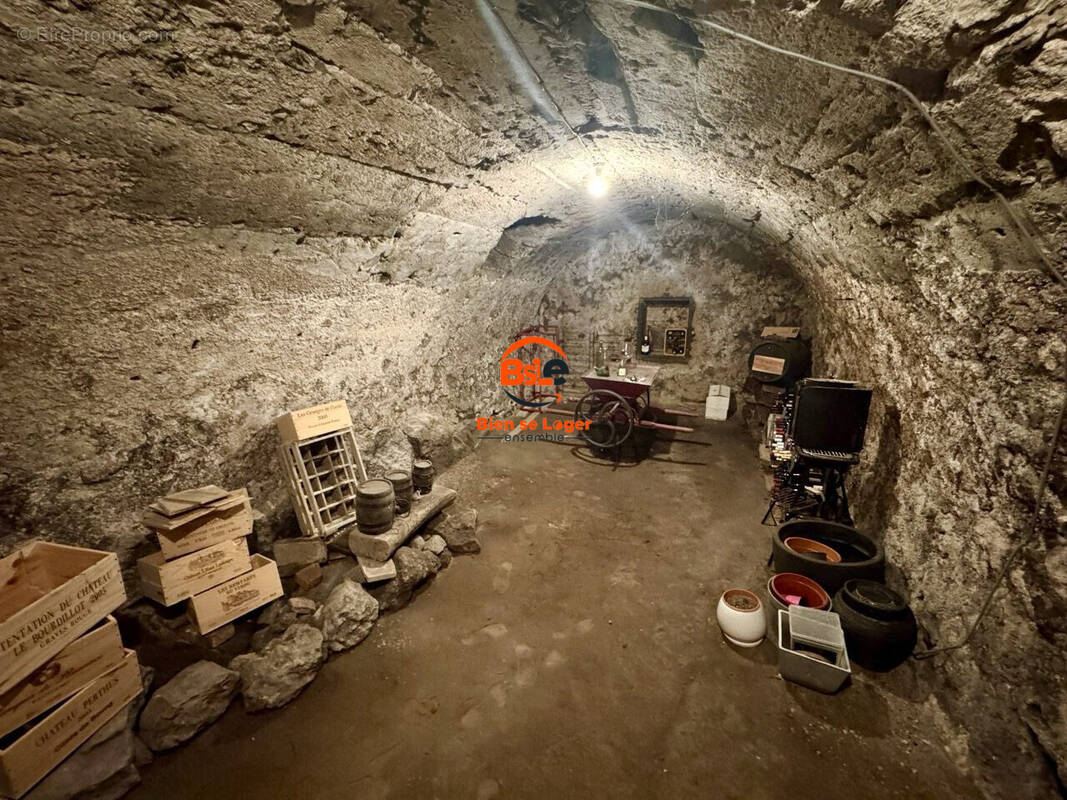 BSLE IMMOBILIER MAISON DE VILLE AVEC EXTERIEUR - Maison à BLANZAT