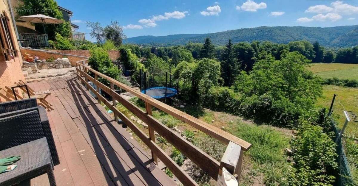 Photo 2 - Maison à MONTREAL-LA-CLUSE