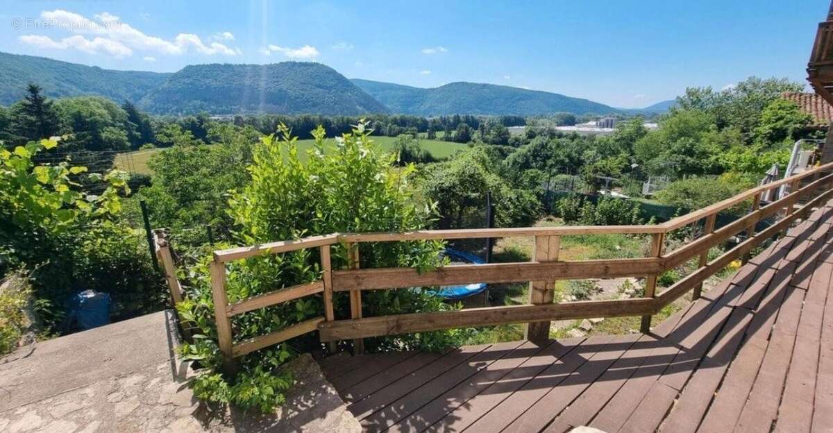 Photo 3 - Maison à MONTREAL-LA-CLUSE