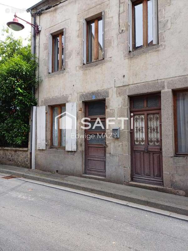 Photo 2 - Appartement à CHAMBON-SUR-VOUEIZE