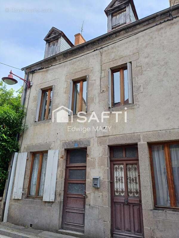 Photo 3 - Appartement à CHAMBON-SUR-VOUEIZE