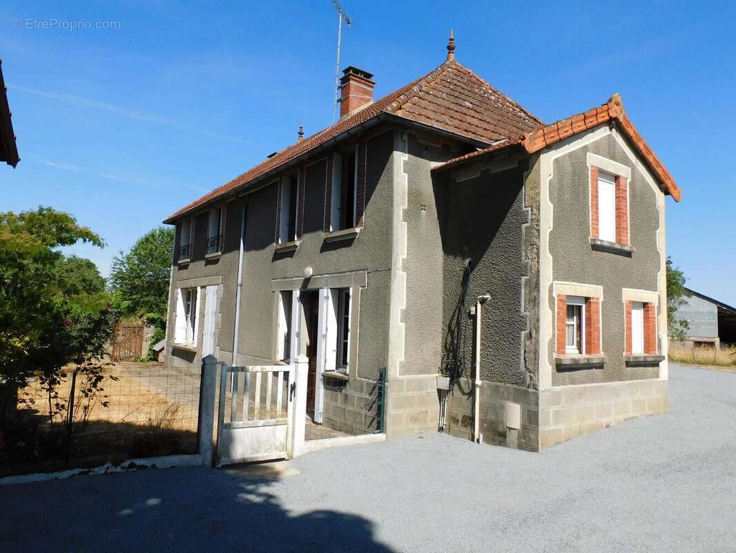 Photo 2 - Maison à CROZANT