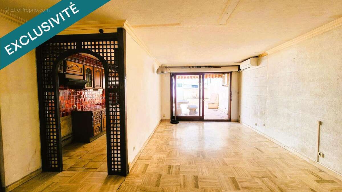 Photo 3 - Appartement à MARSEILLE-5E