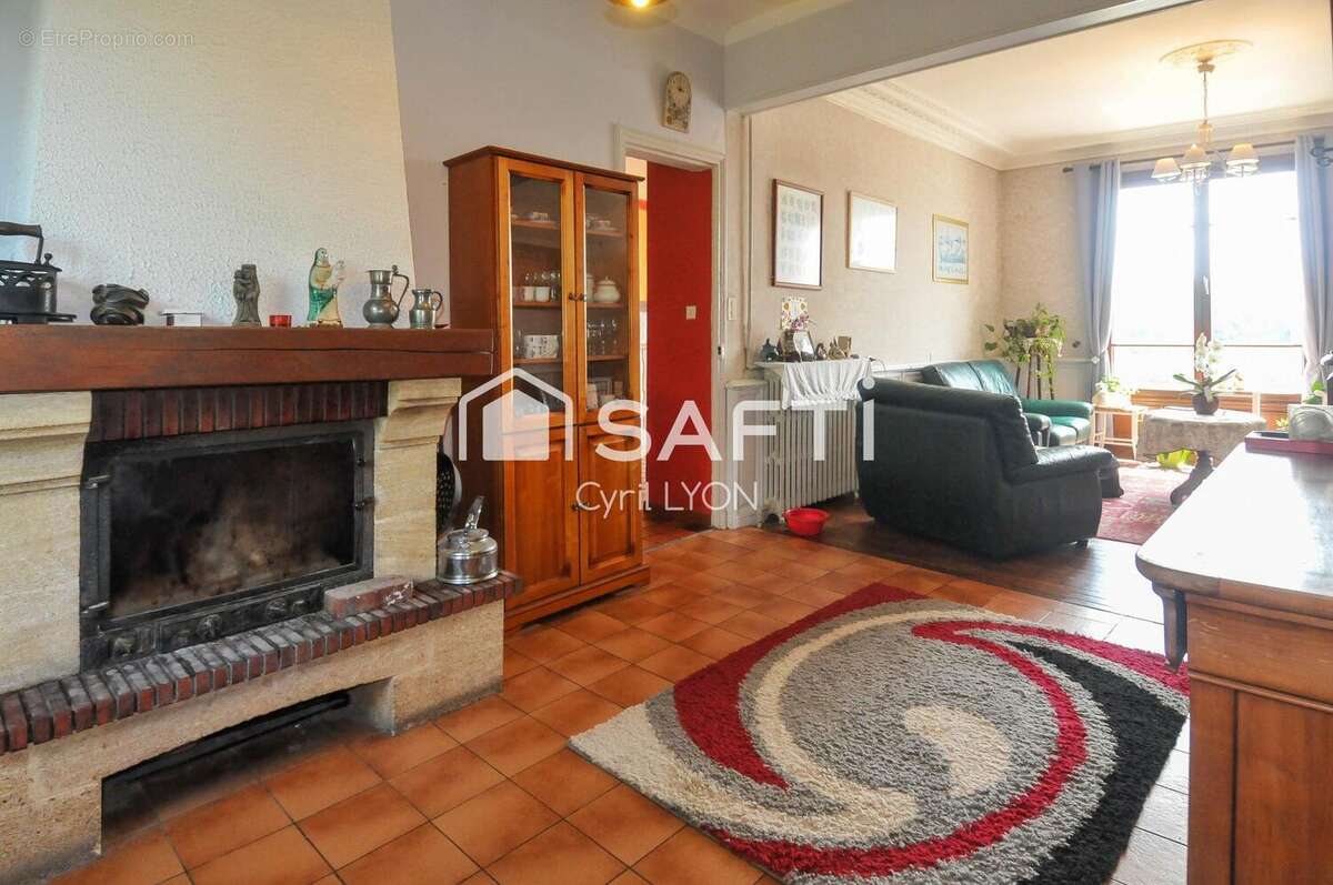 Photo 3 - Maison à SAINT-CLEMENT-DES-LEVEES