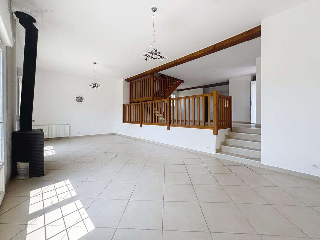 Maison à PONT-L&#039;EVEQUE