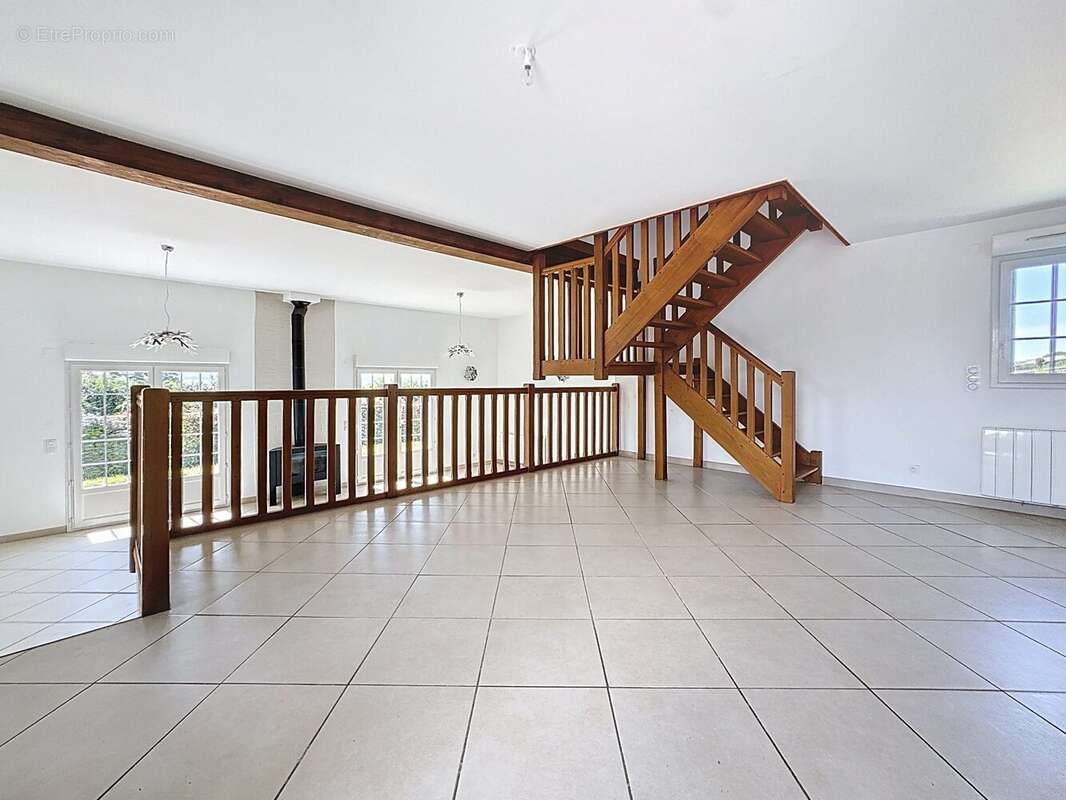 Maison à PONT-L&#039;EVEQUE