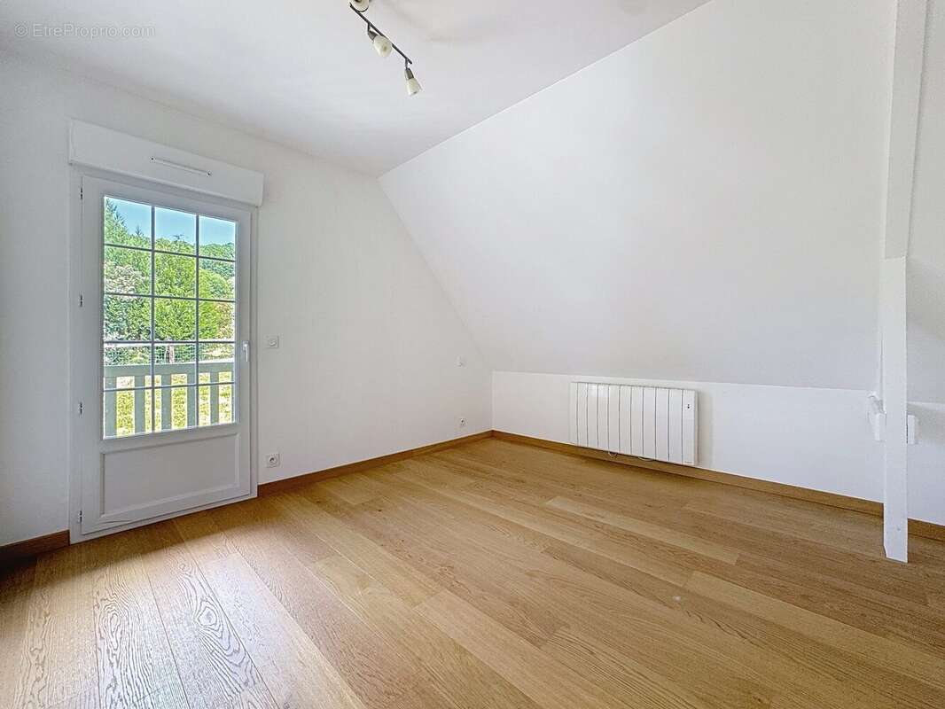 Maison à PONT-L&#039;EVEQUE