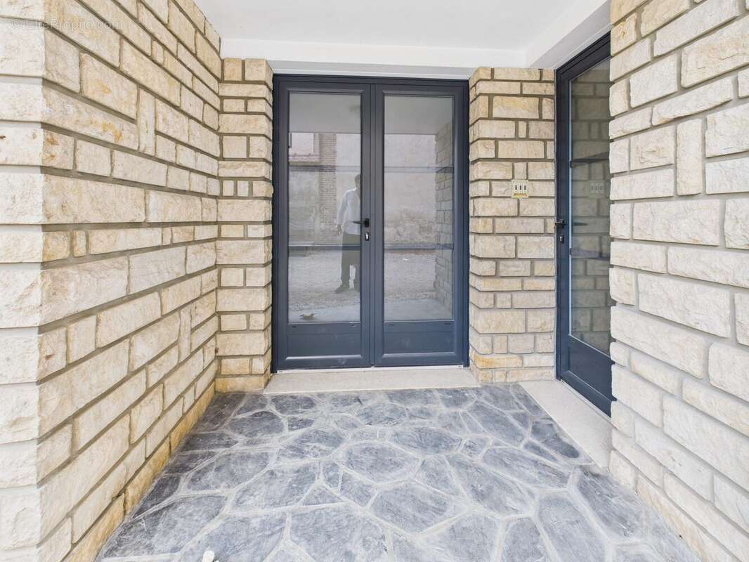 Maison à ROMILLY-SUR-SEINE