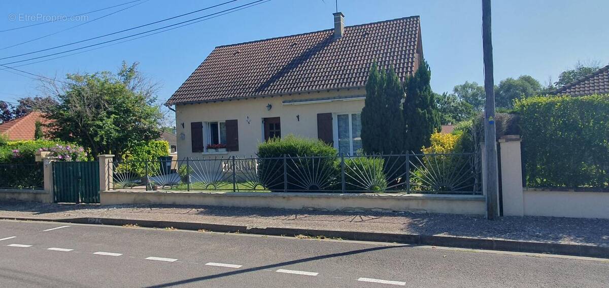 Photo 1 - Maison à BREVIANDES