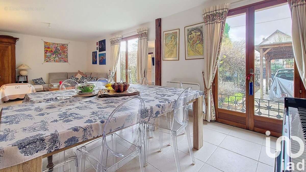 Photo 2 - Appartement à SAINT-REMY-LES-CHEVREUSE