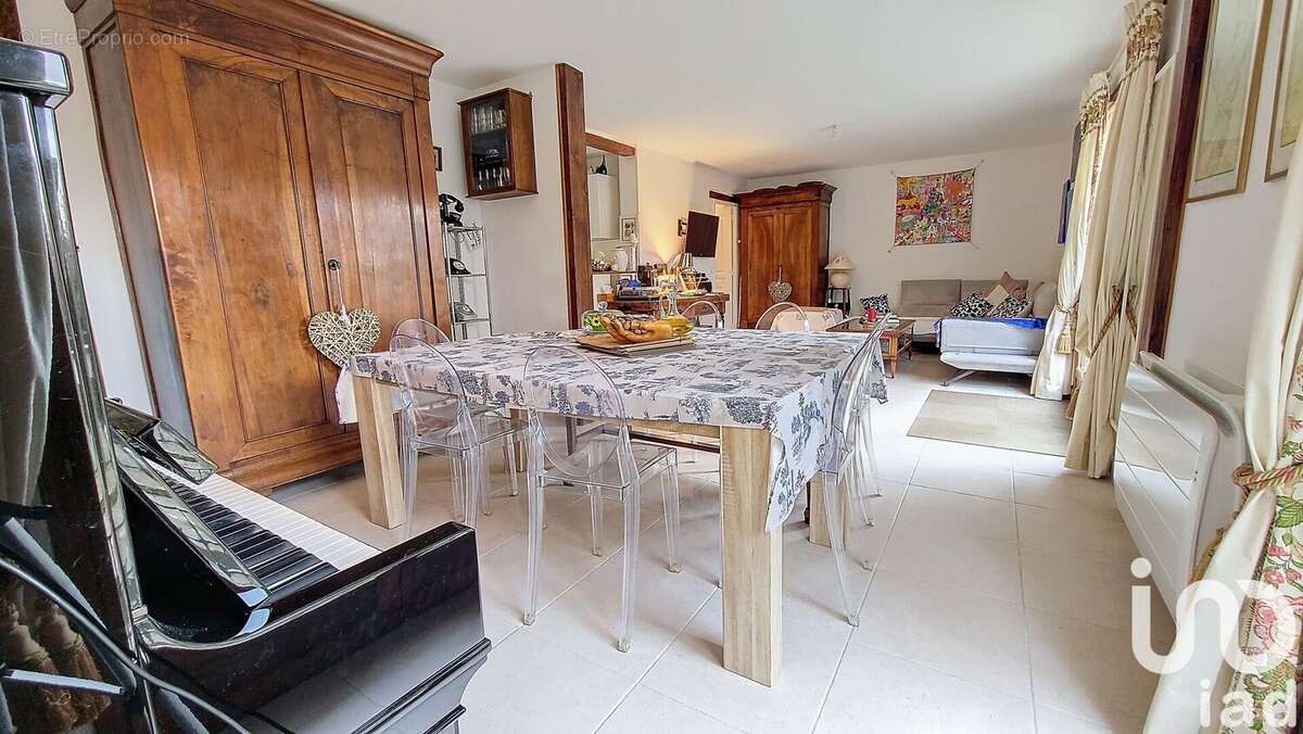 Photo 5 - Appartement à SAINT-REMY-LES-CHEVREUSE