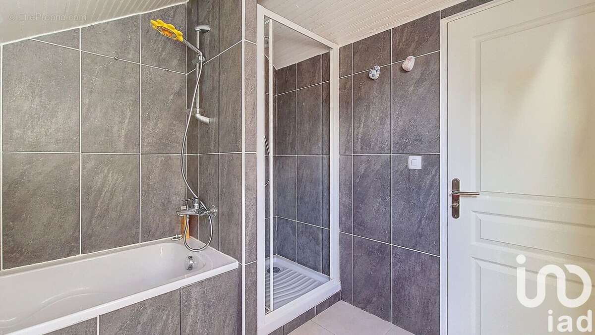 Photo 8 - Appartement à SAINT-REMY-LES-CHEVREUSE