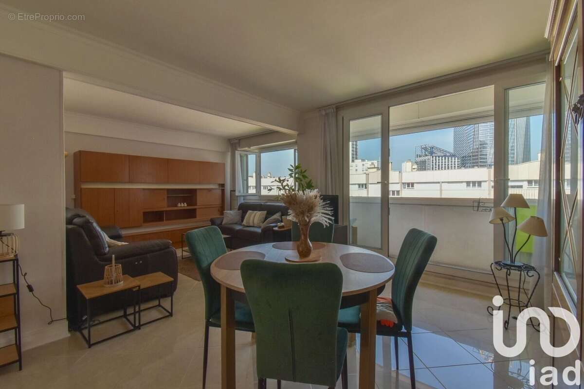 Photo 2 - Appartement à PUTEAUX