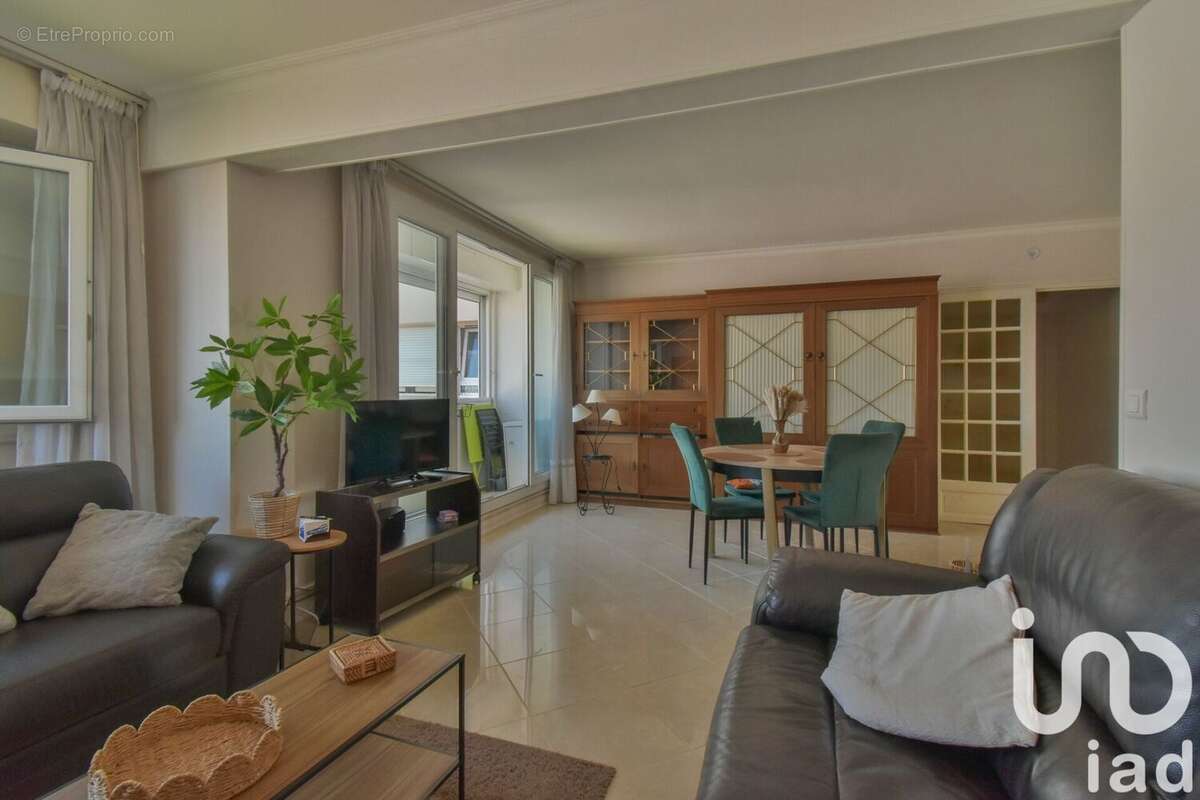 Photo 4 - Appartement à PUTEAUX