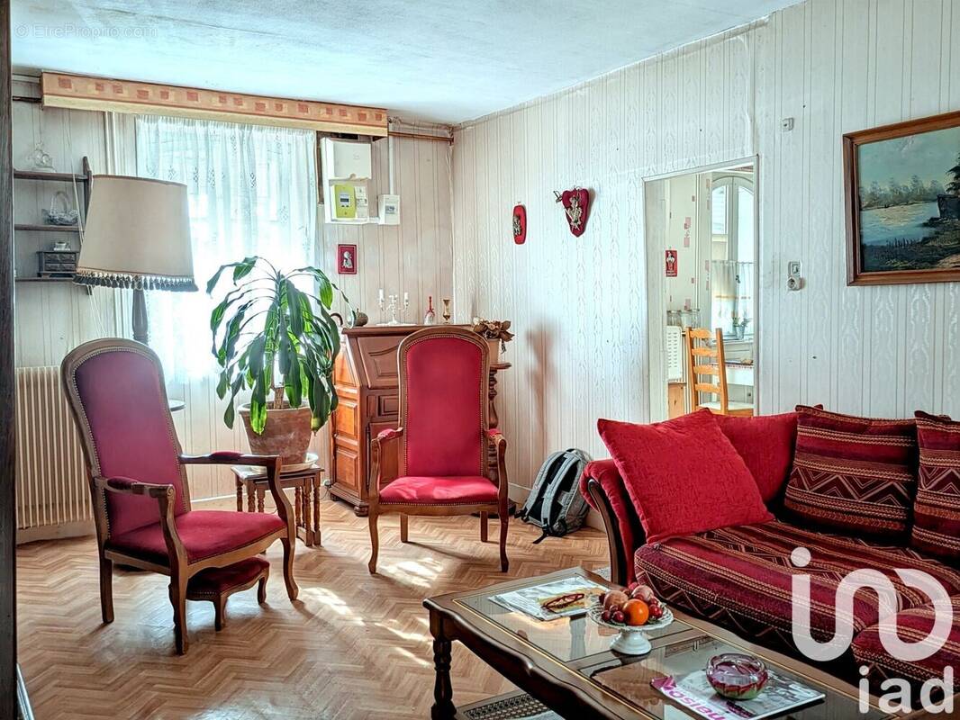 Photo 1 - Maison à MONTLUCON