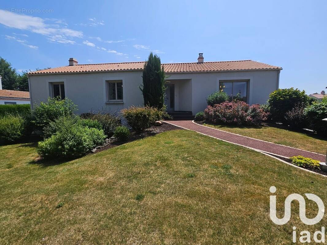 Photo 1 - Maison à SALIGNY