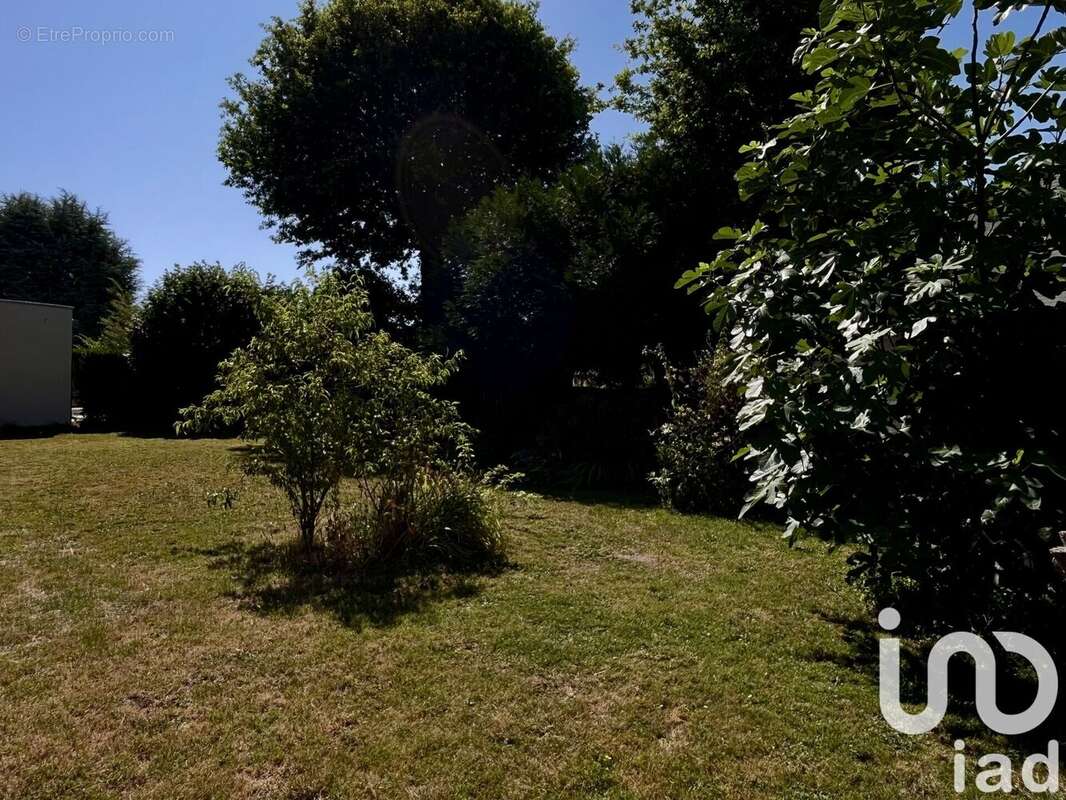 Photo 5 - Maison à LA CHAPELLE-DES-FOUGERETZ