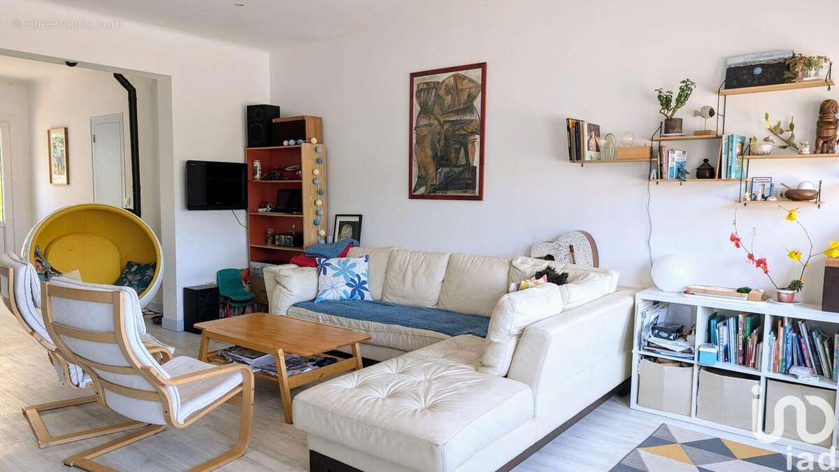 Photo 2 - Commerce à VANNES