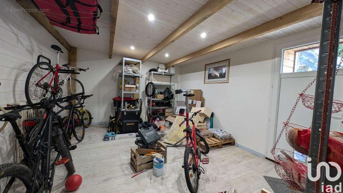 Photo 5 - Commerce à VANNES