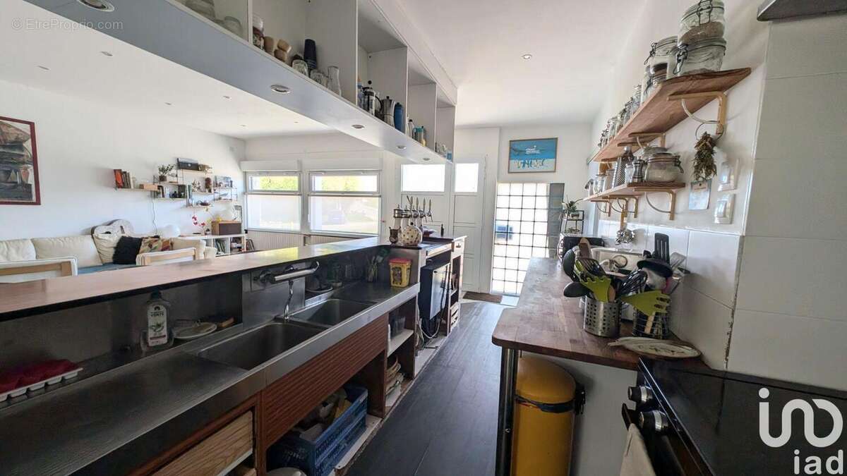 Photo 6 - Commerce à VANNES