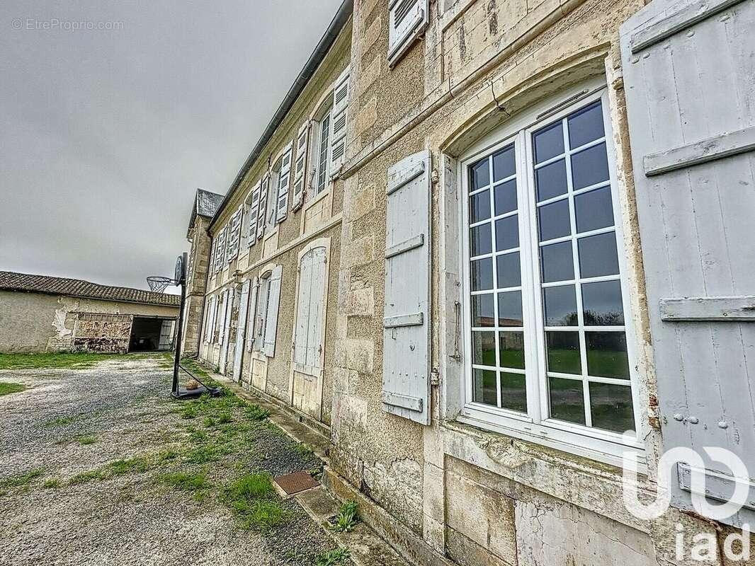 Photo 5 - Maison à MAUZE-SUR-LE-MIGNON