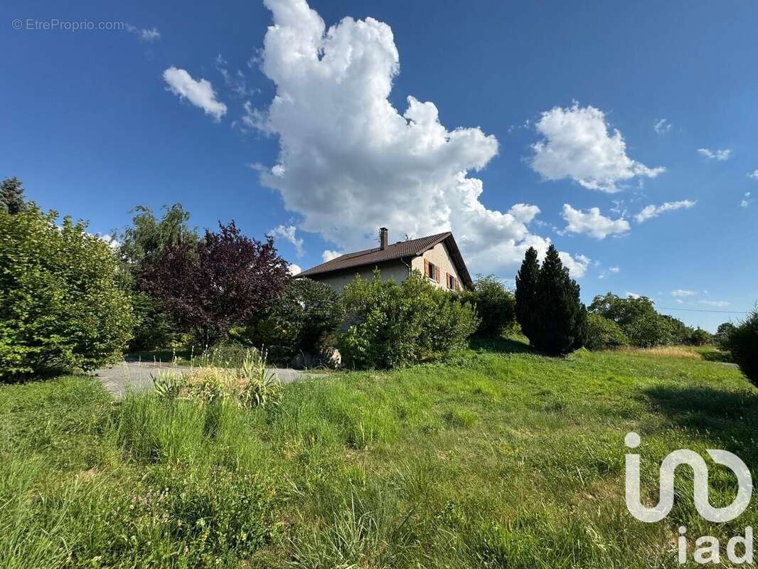 Photo 2 - Maison à VIRY