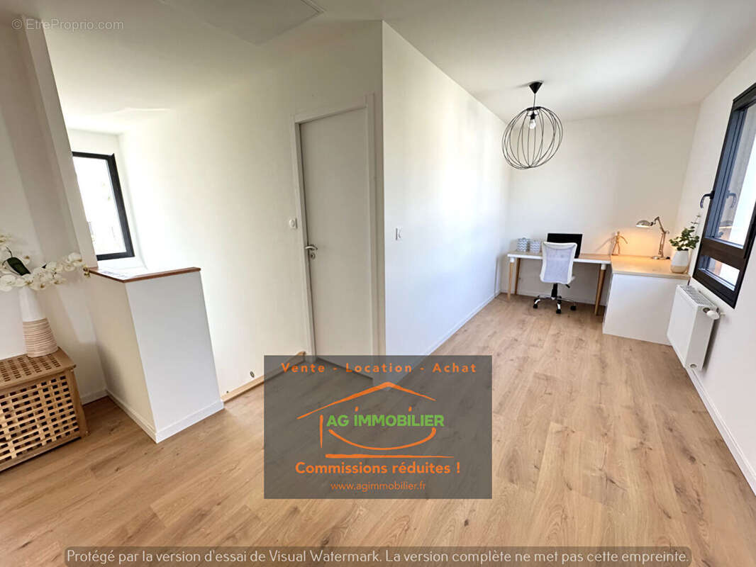 Maison à LA CHAPELLE-DES-FOUGERETZ