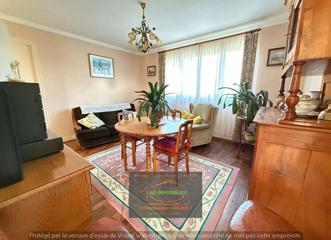 Terrain à MONTAUBAN-DE-BRETAGNE