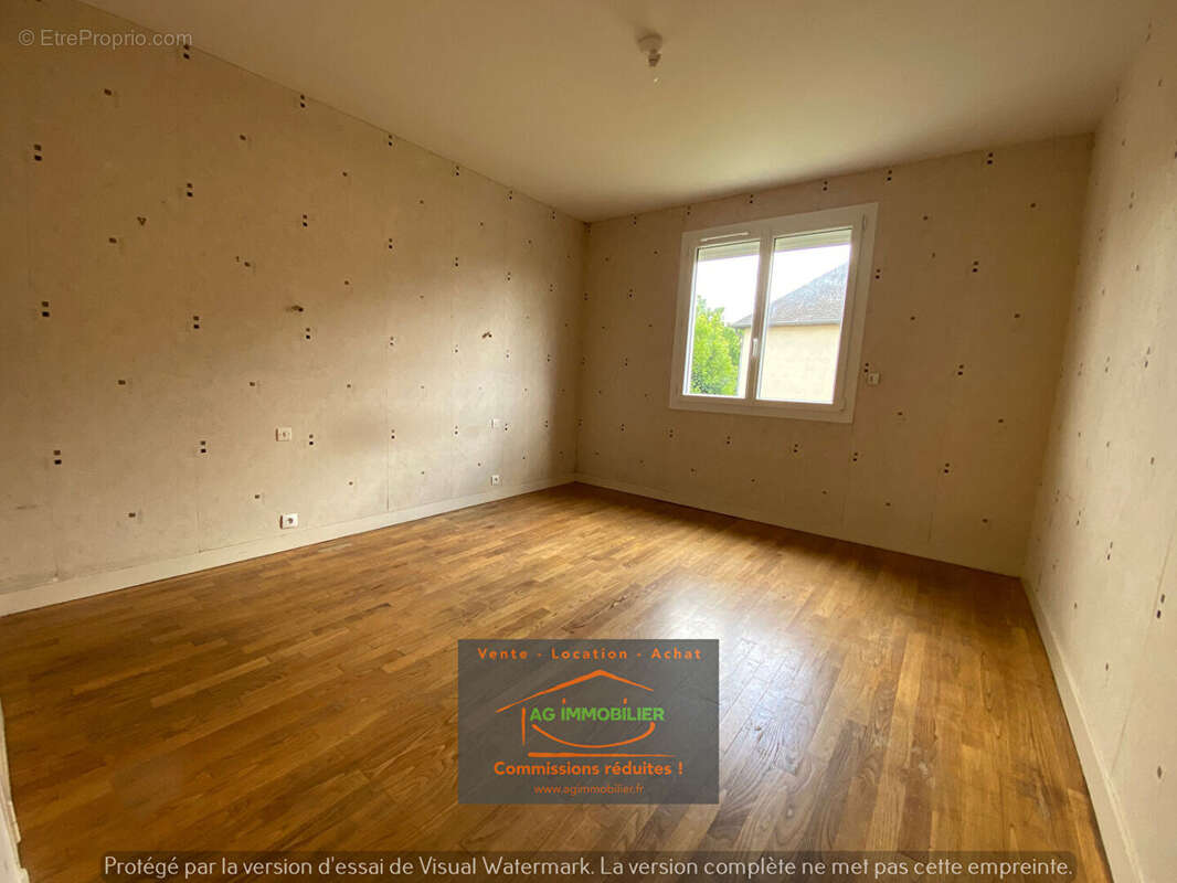 Maison à MONTFORT-SUR-MEU