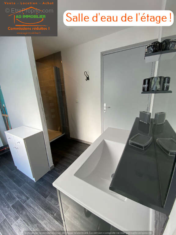 Maison à MONTGERMONT