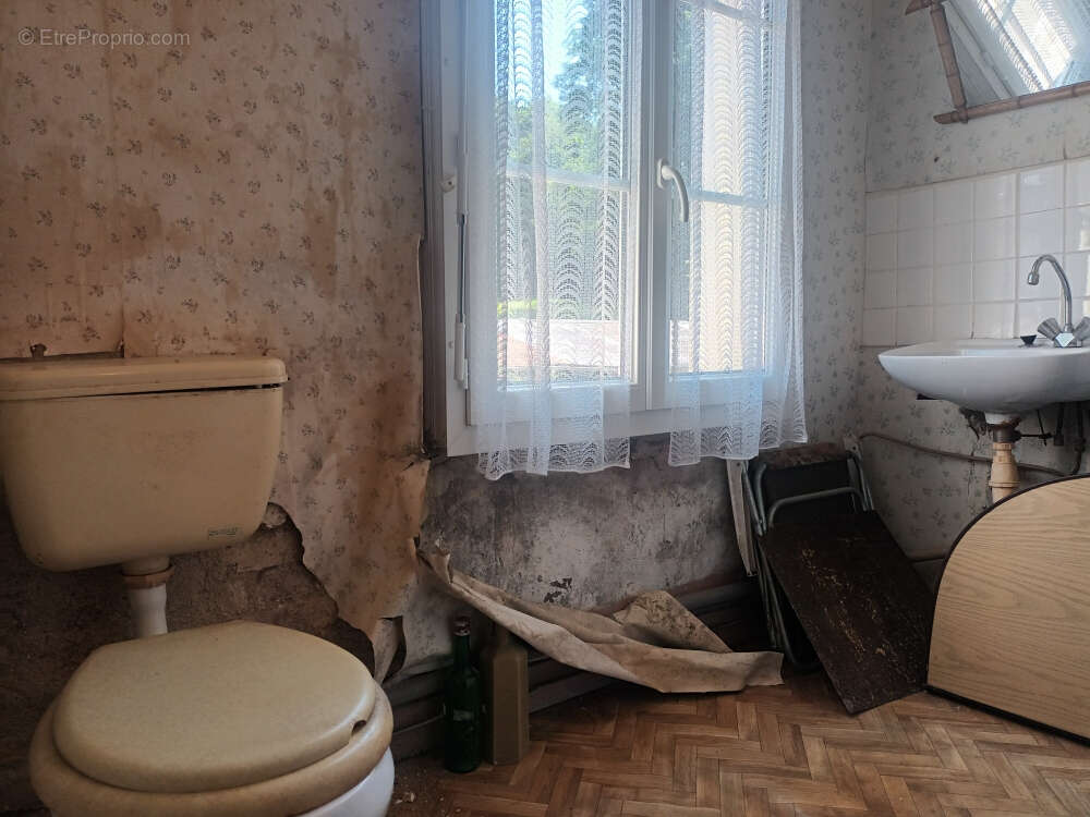 Maison à SAINT-SEVER-CALVADOS