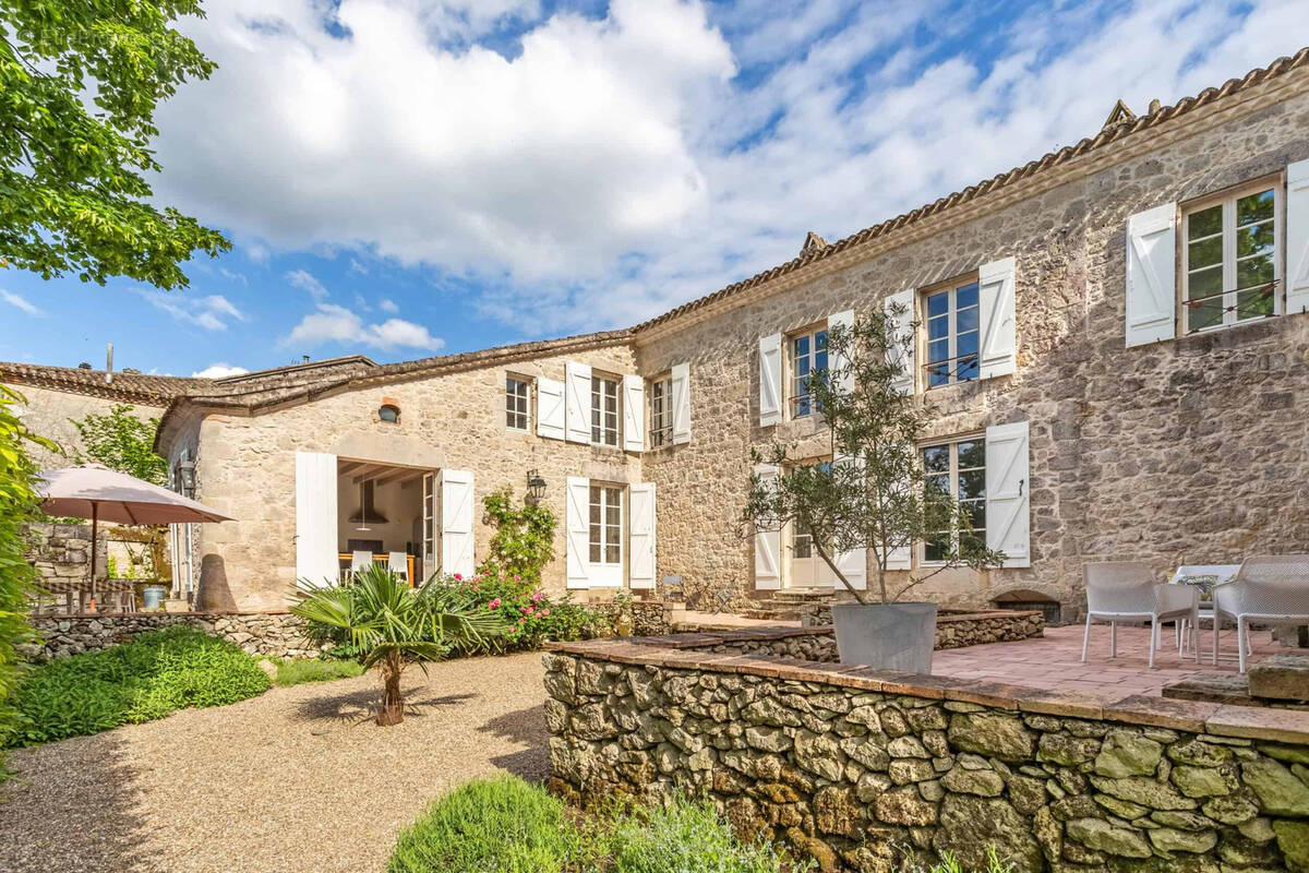 Maison à CASTELSAGRAT