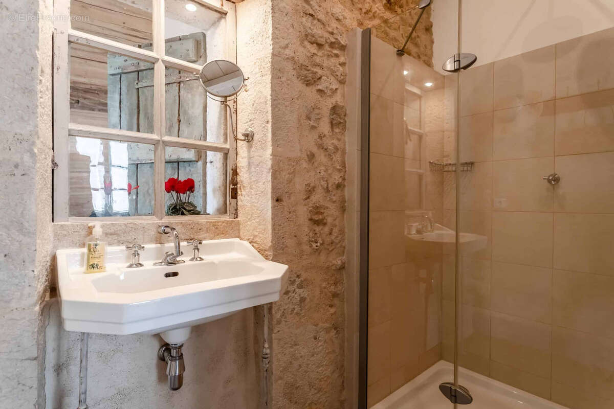 Maison à CASTELSAGRAT