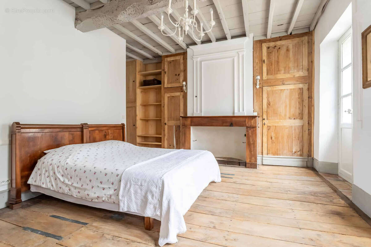 Maison à CASTELSAGRAT