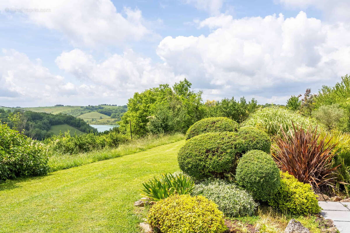 Maison à SAINT-FRAJOU