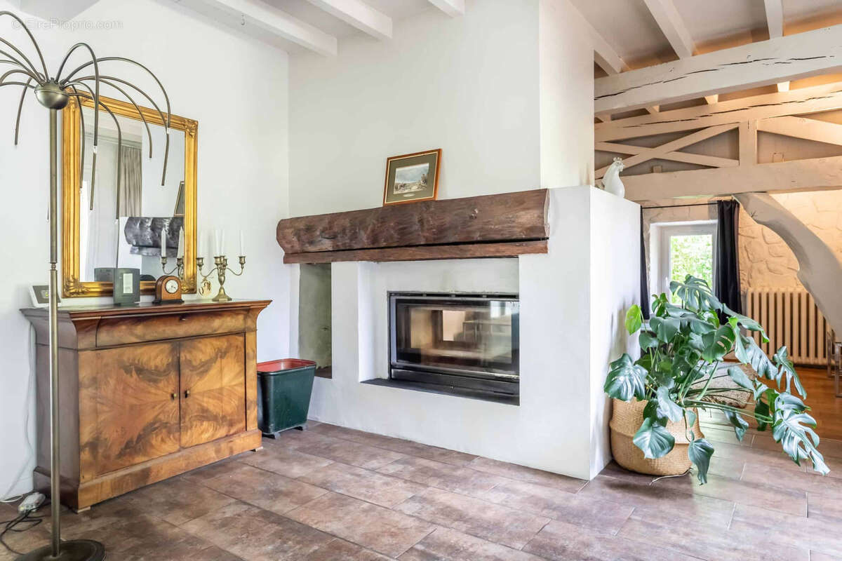 Maison à SAINT-FRAJOU