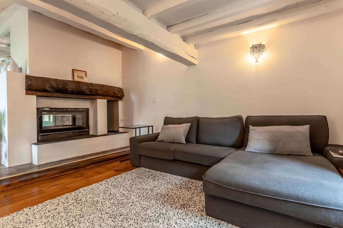 Maison à SAINT-FRAJOU