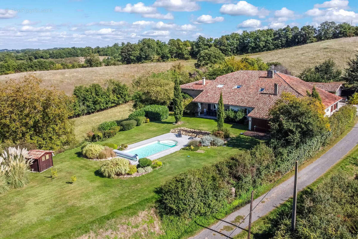 Maison à SAINT-FRAJOU