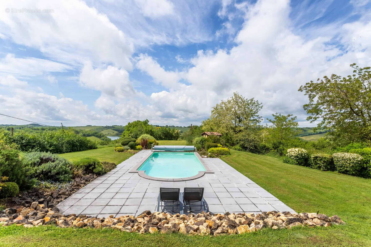 Maison à SAINT-FRAJOU