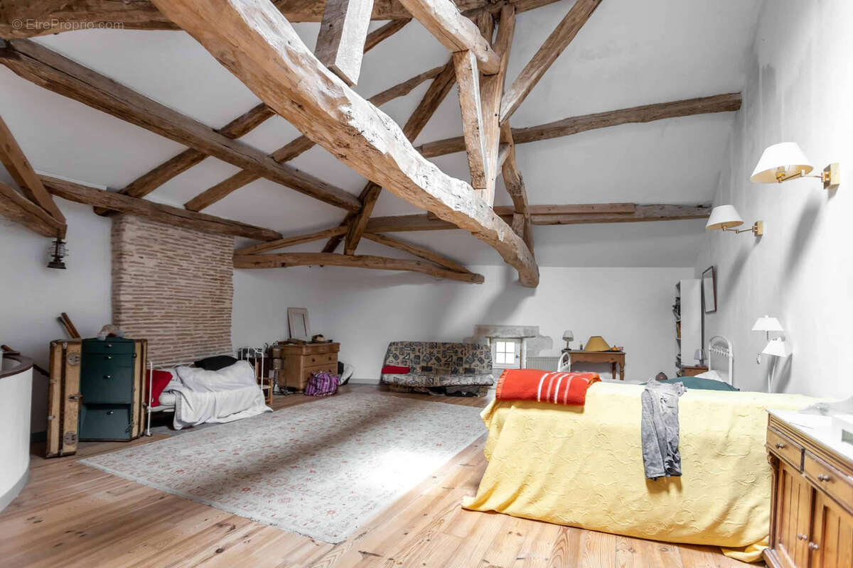 Maison à SAINT-MAURIN